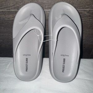 Project Cloud Gray Flip Flops Sandals size 6
